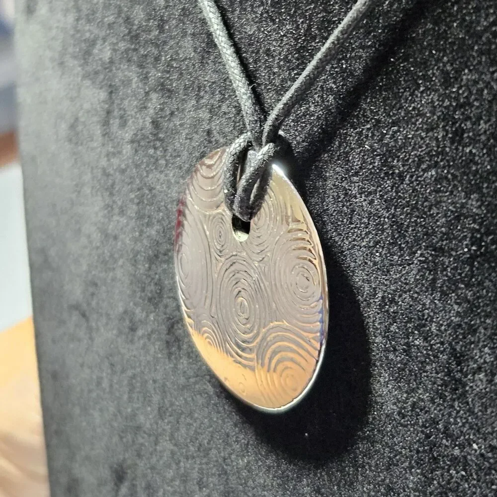 *Sale* Lia Sophia Silver Tone Elliptical Pendant Black Cord Necklace 16-19